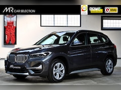BMW X1 - sDrive20i Business Edition Plus | Sportstoelen | Head-Up | 17 inch | trekhaak | NL auto |