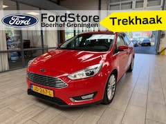 Ford Focus Wagon - 1.5 EcoBoost 150 pk Titanium | Trekhaak | 1500 kg trekgewicht | Voorruitverw. | 17" | Navi