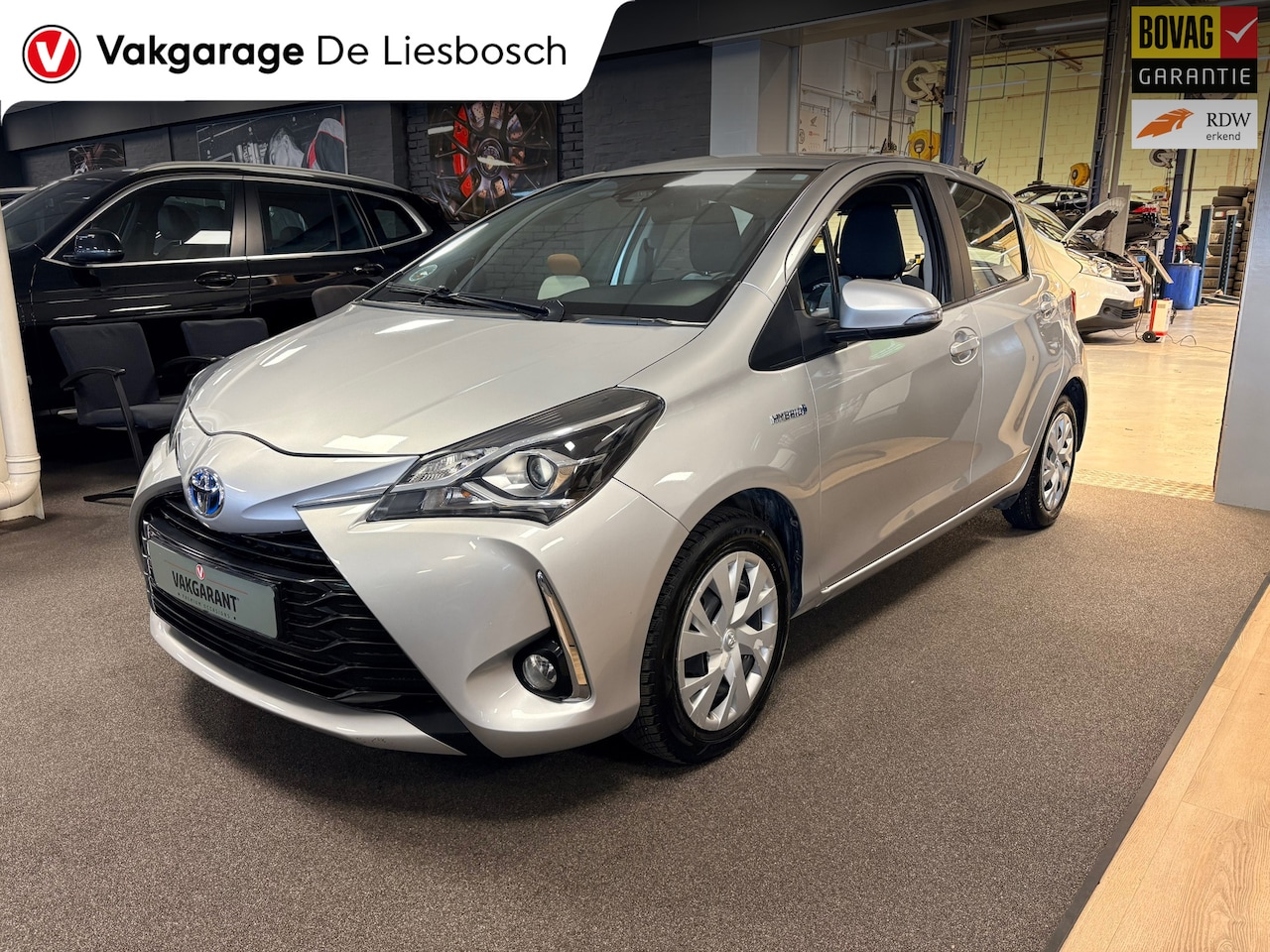 Toyota Yaris - 1.5 Hybrid Active / automaat / lane assist / camera / cruise-control - AutoWereld.nl