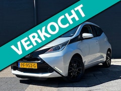 Toyota Aygo - 1.0 VVT-i x-play | Bluetooth | Camera | Dealer Onderhouden