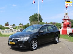 Kia Cee'd - 1.4 CVVT X-tra *Rijdt Perfect *Geluidje in het stuurhuis