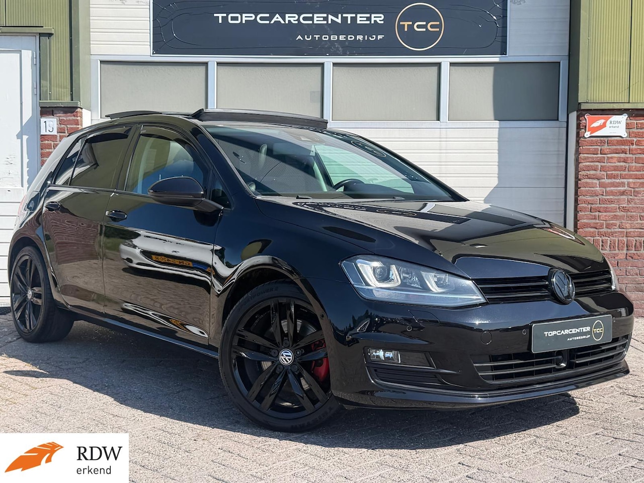 Volkswagen Golf - 1.4 TSI ACT Highline/PANO/ACC/LEER/STOELV - AutoWereld.nl