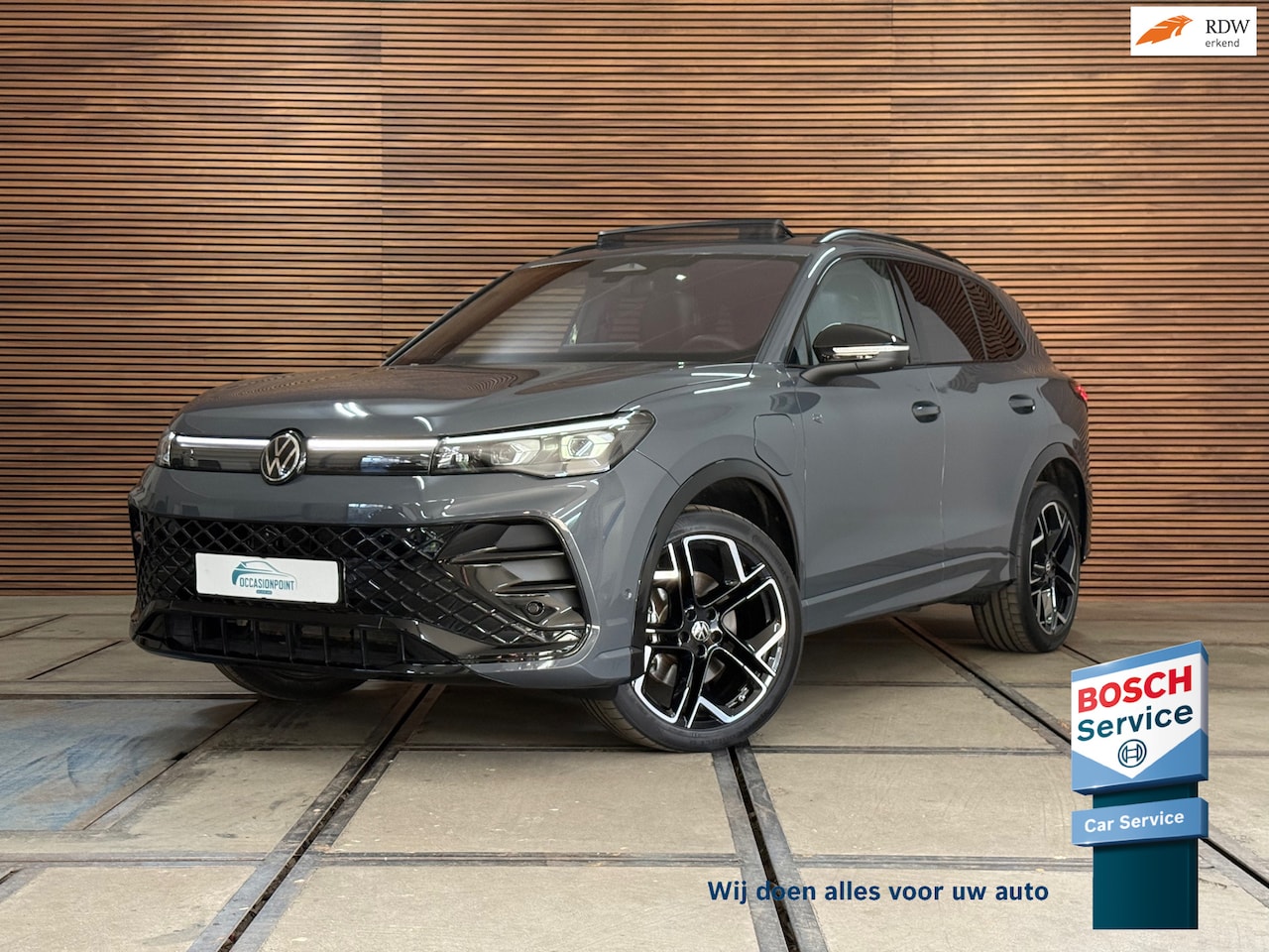 Volkswagen Tiguan - 1.5 eHybrid R-Line 272 PK | Garantie tot 2030 | Dolphin Grey | IQ.Light HD | Leder | H/K S - AutoWereld.nl