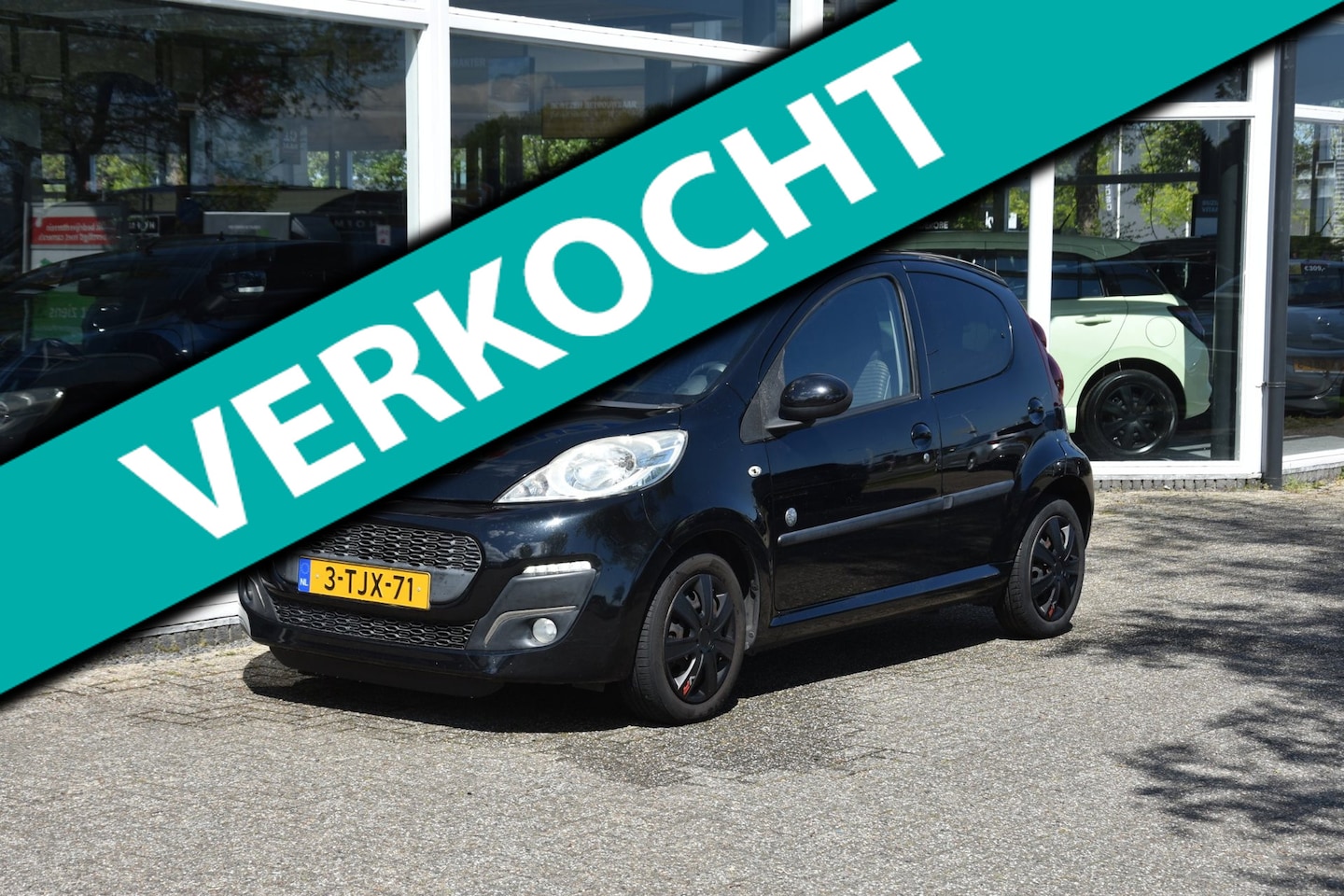 PEUGEOT 107