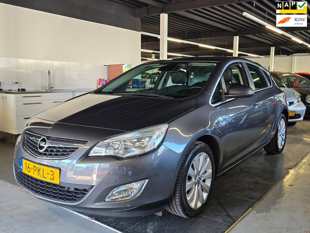 Opel Astra - 1.4 Turbo Cosmo/AIRCO/CRUISE/N.A.P/BOEKJES/ - AutoWereld.nl