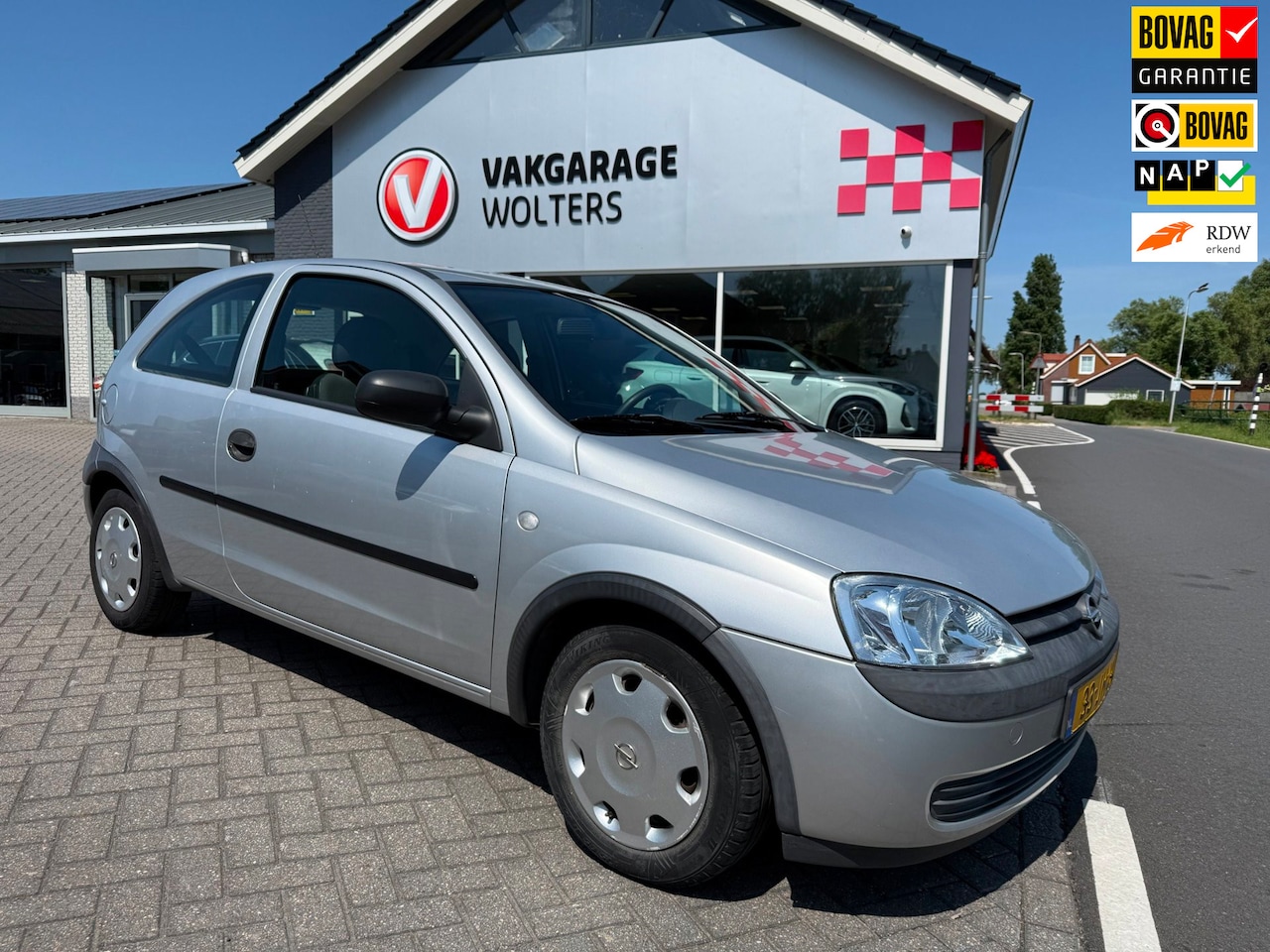 Opel Corsa - 1.2-16V NIEUWE APK KEURING - AutoWereld.nl