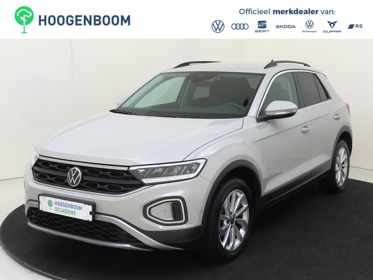 Volkswagen T-Roc - 1.0 TSI Life | Keyless | Achteruitrijcamera | Parkeerassistent | CarPlay | Adaptieve cruis - AutoWereld.nl