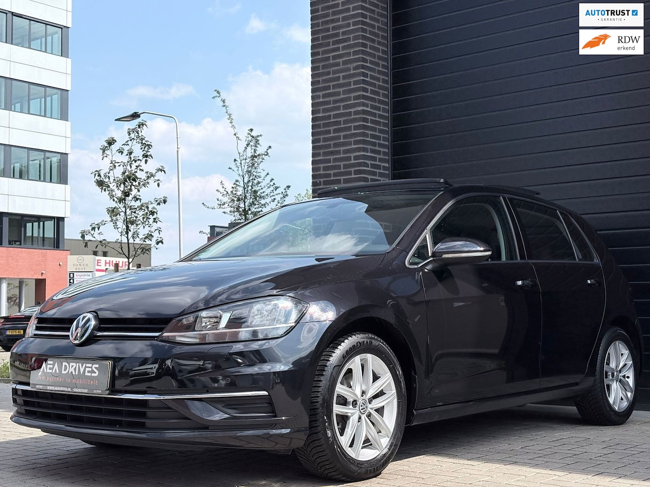 Volkswagen Golf - 1.0 TSI Comfortline| Bouwjaar 2017 | Panorama-dak, LED koplampen, Navigatie, Stoelverwarmi - AutoWereld.nl
