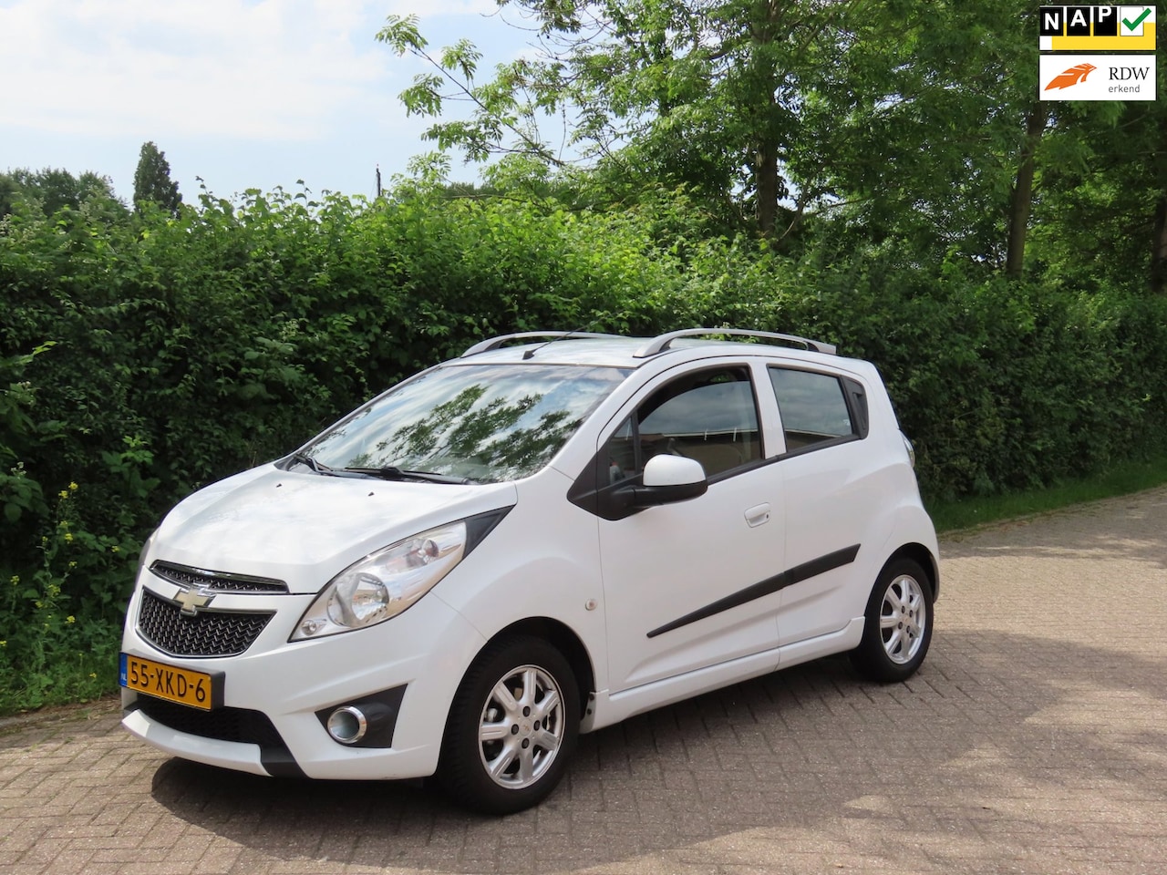 Chevrolet Spark - 1.0 16V LT *AIRCO *LEER - AutoWereld.nl