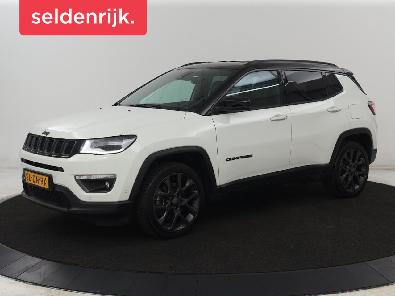 Jeep Compass - 4xe 240 Plug-in Hybrid Electric S | Leder | Stoel & stuurverwarming | Alpine Sound | Camer - AutoWereld.nl