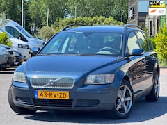 Volvo V50 - 2.4 Kinetic | Automaat | Parkeersensoren | Airco | Trekhaak | Elektrische ramen en spiegel