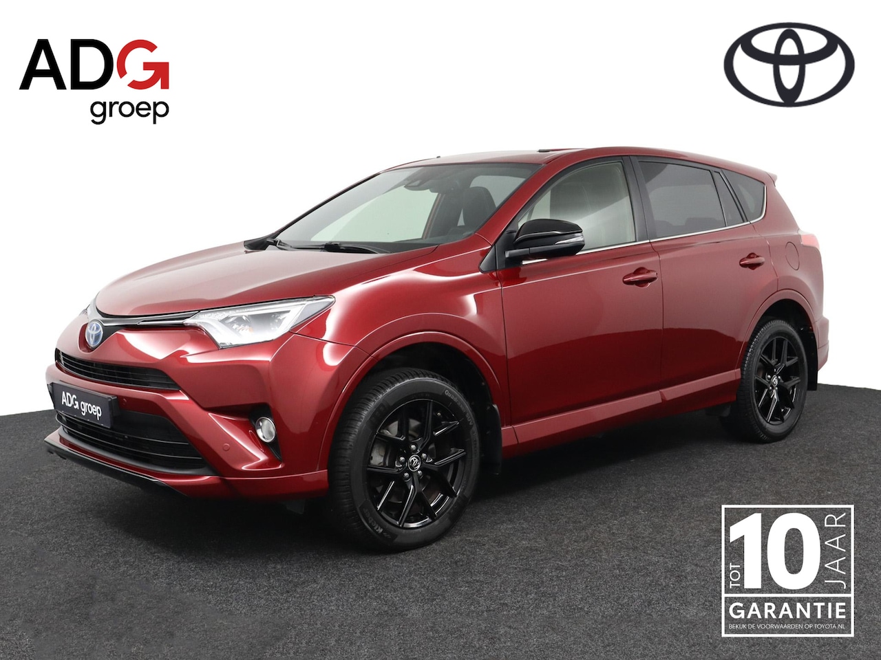 Toyota RAV4 - 2.5 Hybrid AWD Dynamic | Parkeersensoren, voor en achter | Navigatie | Trekhaak | elektris - AutoWereld.nl