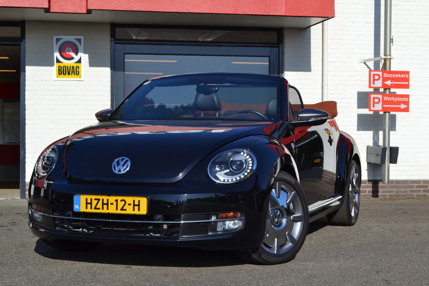 Volkswagen Beetle Cabriolet - 1.2 TSI Karmann, Navi, Clima, Xenon, 18 Inch, Pdc V+A, 1e eigenaar ! Uniek mooie auto ! Co - AutoWereld.nl