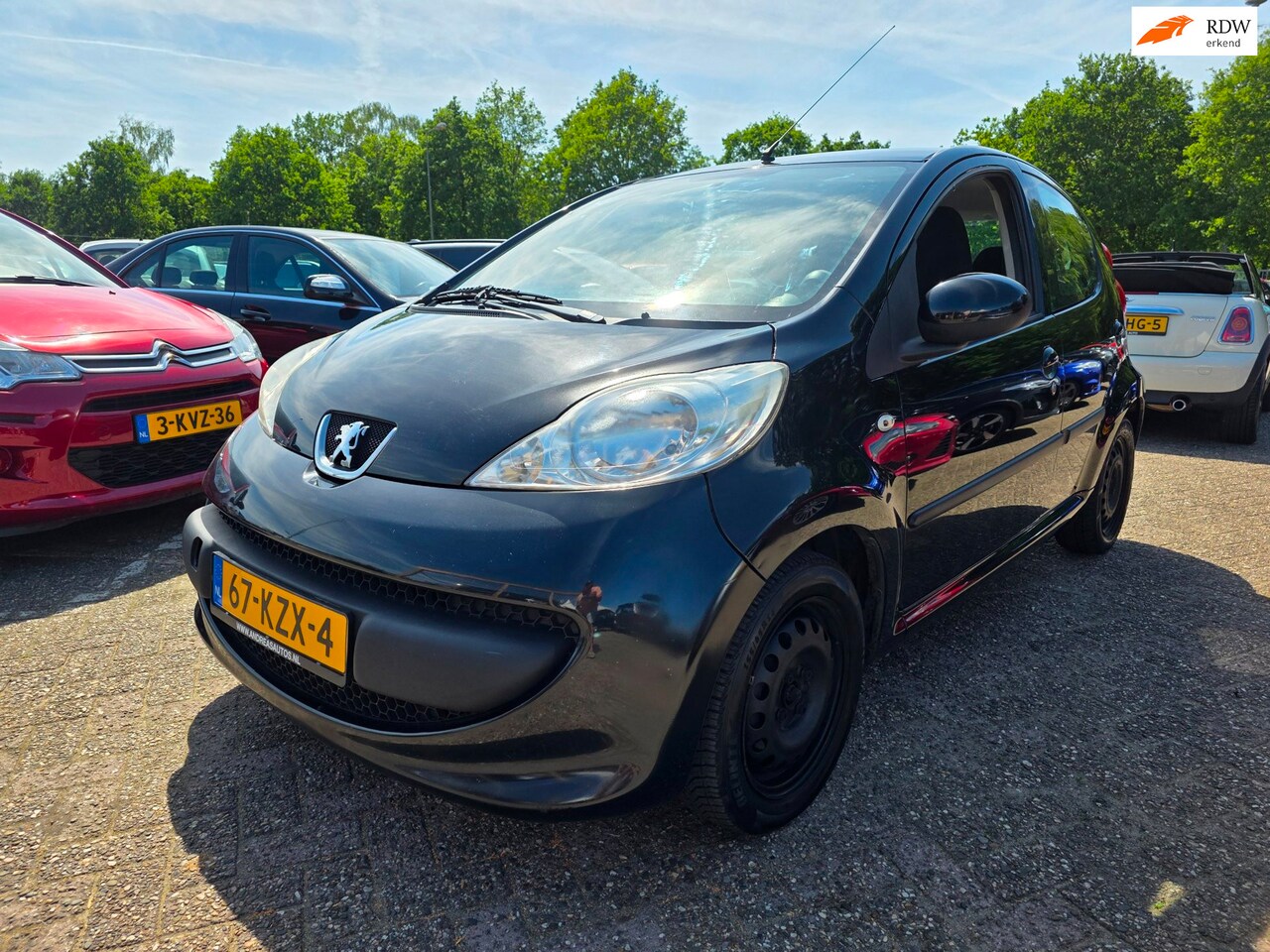 Peugeot 107 - 1.0-12V XR 5-deurs AIRCO *apk:02-2027* - AutoWereld.nl