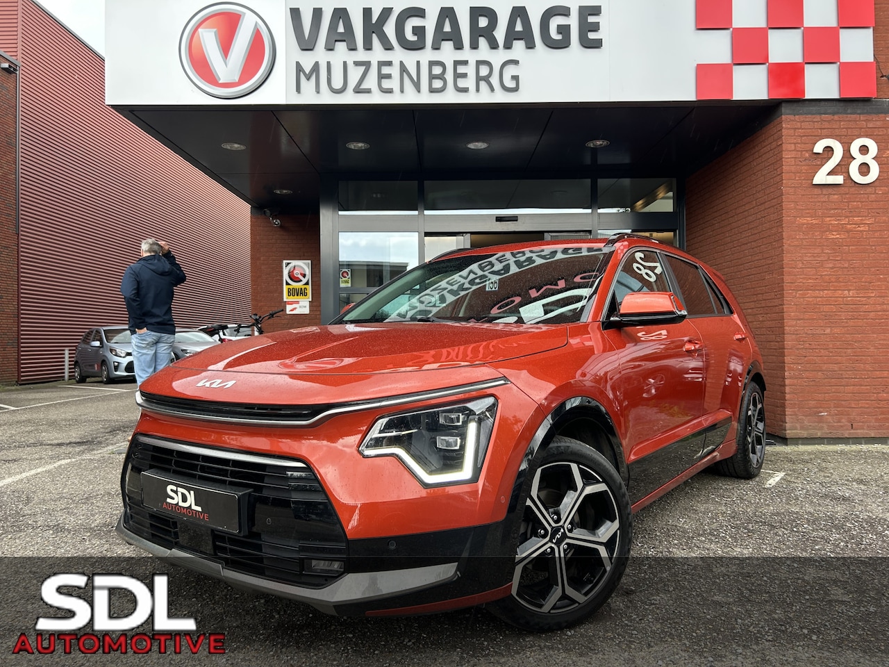 Kia Niro - 1.6 GDi Hybrid ExecutiveLine // FULL LED // SCUIFKANTELDAK // HARMAN KARDON AUDIO // NAVI - AutoWereld.nl
