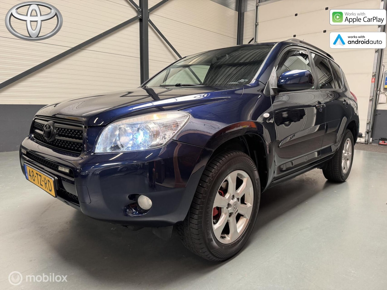 Toyota RAV4 - 2.0 VVTi Executive Leer|CarPlay|Trekh|BTW - AutoWereld.nl