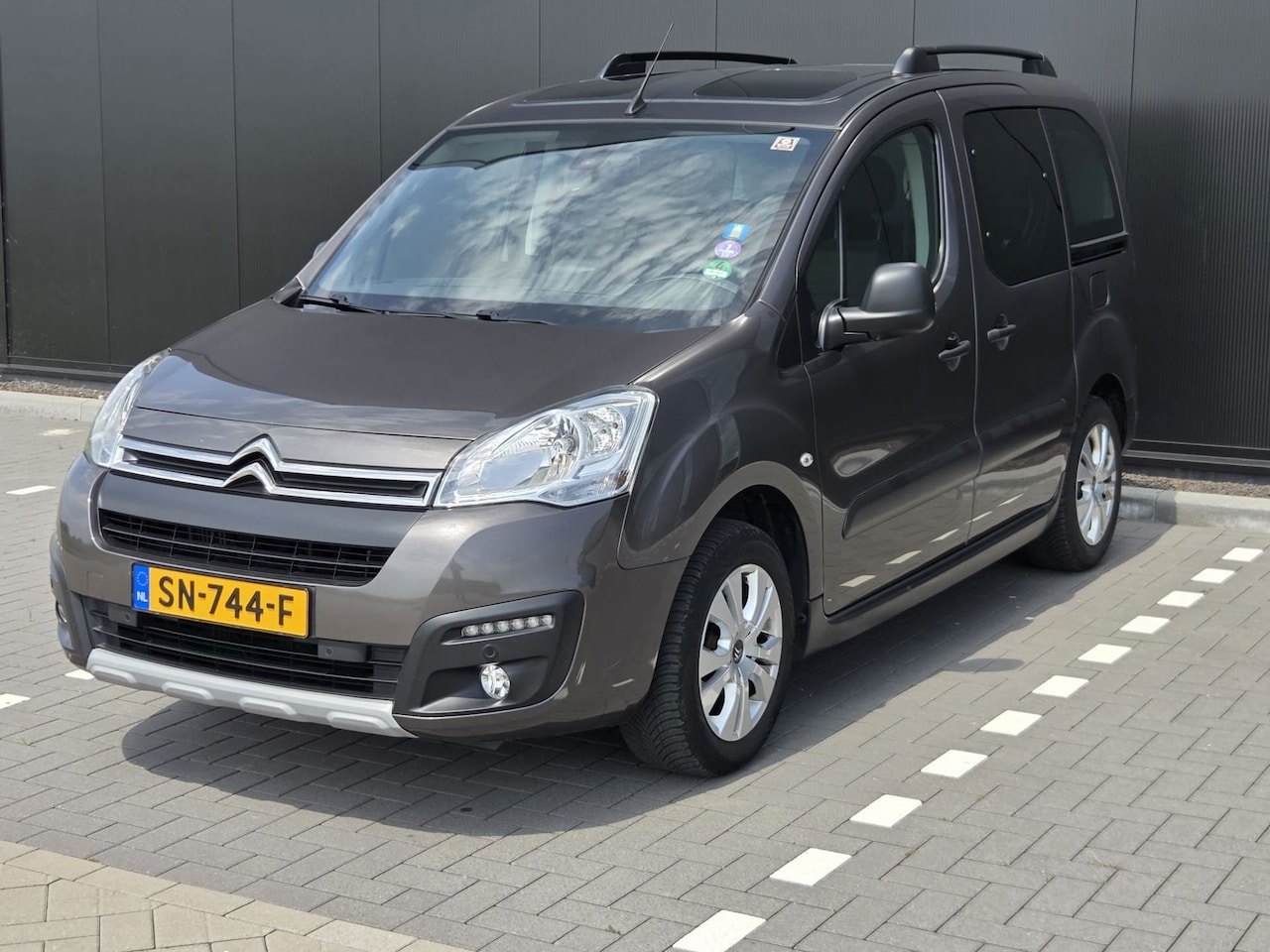 Citroën Berlingo - 1.2 PureTech XTR Airco - AutoWereld.nl