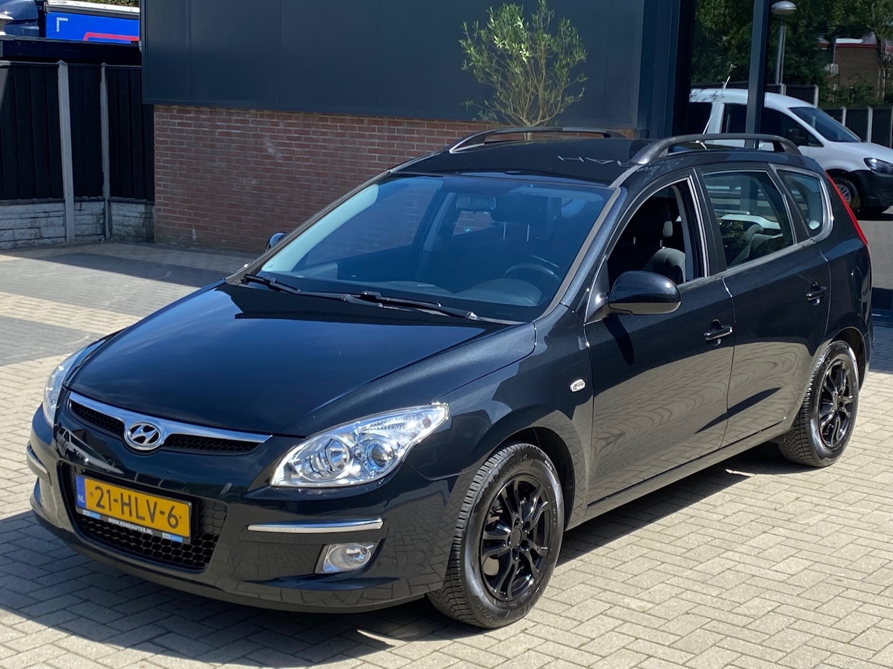 Hyundai i30 CW - 1.6i Dynamic NIEUWSTAAT XENON AIRCO ELEKT PAKKET - AutoWereld.nl