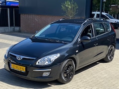 Hyundai i30 CW - 1.6i Dynamic NIEUWSTAAT XENON AIRCO ELEKT PAKKET