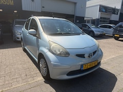 Toyota Aygo - 1.0-12V + 5 DEURS AIRCO