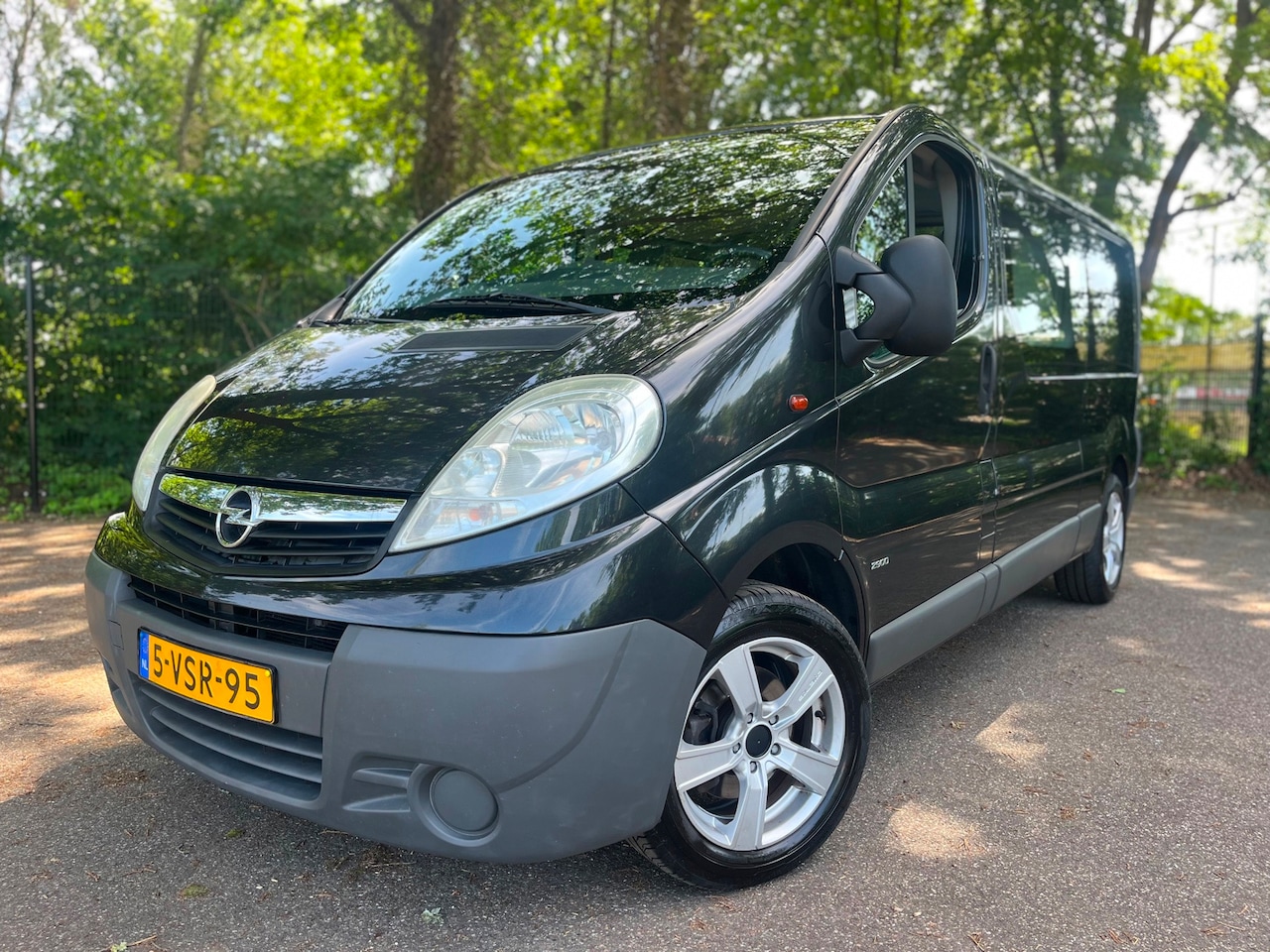 Opel Vivaro - 2.0 CDTI LANG AIRCO MARGE DUBBELCABINNE NIEUWE-APK - AutoWereld.nl