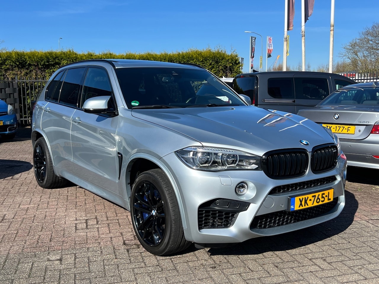 BMW X5 - M High Executive M-Sportpack 575pk!!! # PANO # HEAD-UP # Harman-Kardon # Elek trekhaak # Z - AutoWereld.nl