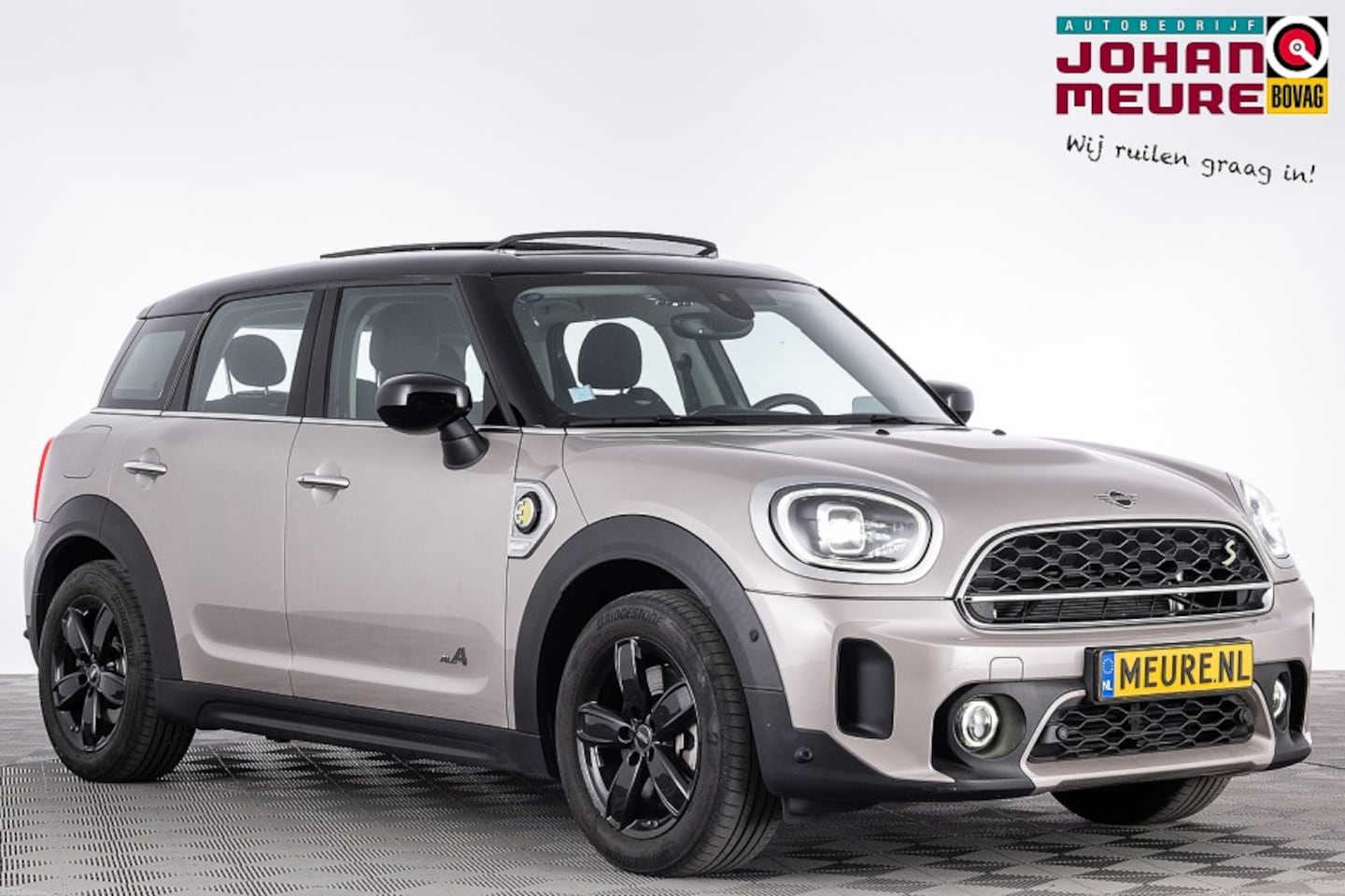 MINI Countryman - 1.5 Cooper S E ALL4 | PANORAMADAK | harman/kardon | LEDER | Head-Up | NAVI | ECC | PHEV . - AutoWereld.nl