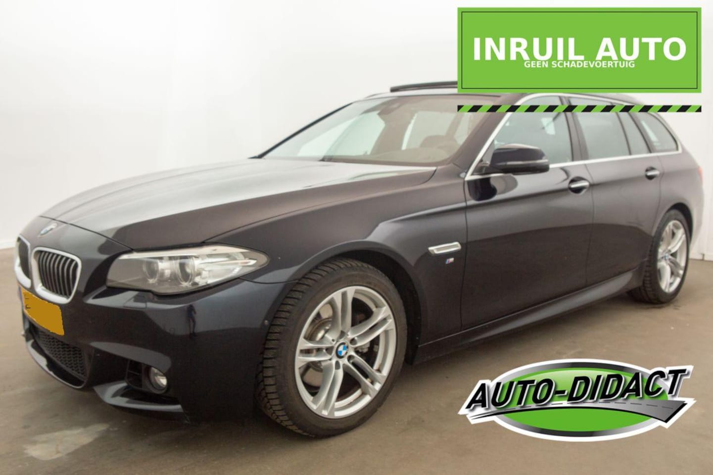 BMW 5-serie Touring - 520i Automaat Pano Navi Camera M Sport Edition High Executive - AutoWereld.nl