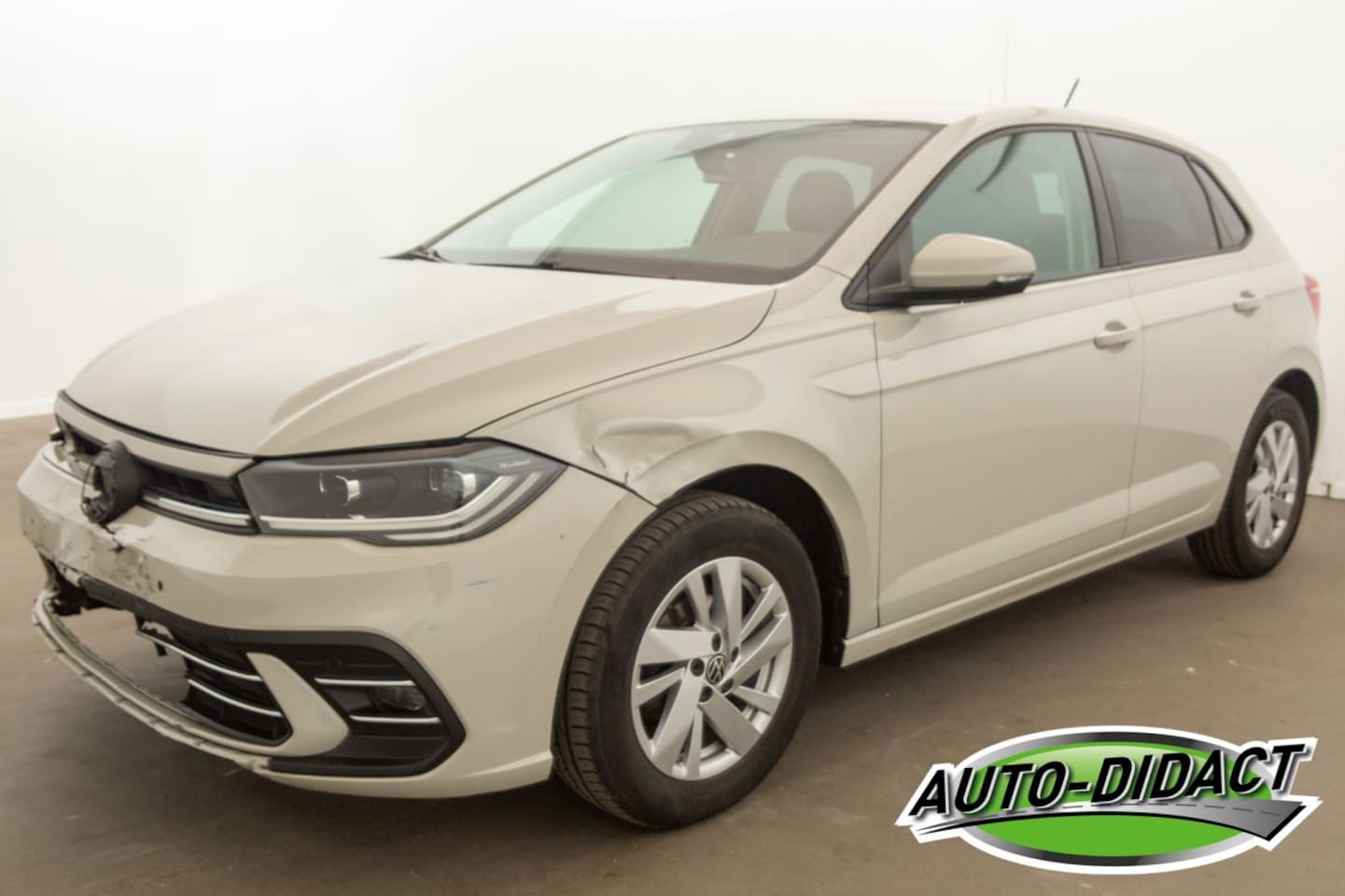Volkswagen Polo - 1.0 TSI Dig Dash Camera Clima Highline - AutoWereld.nl