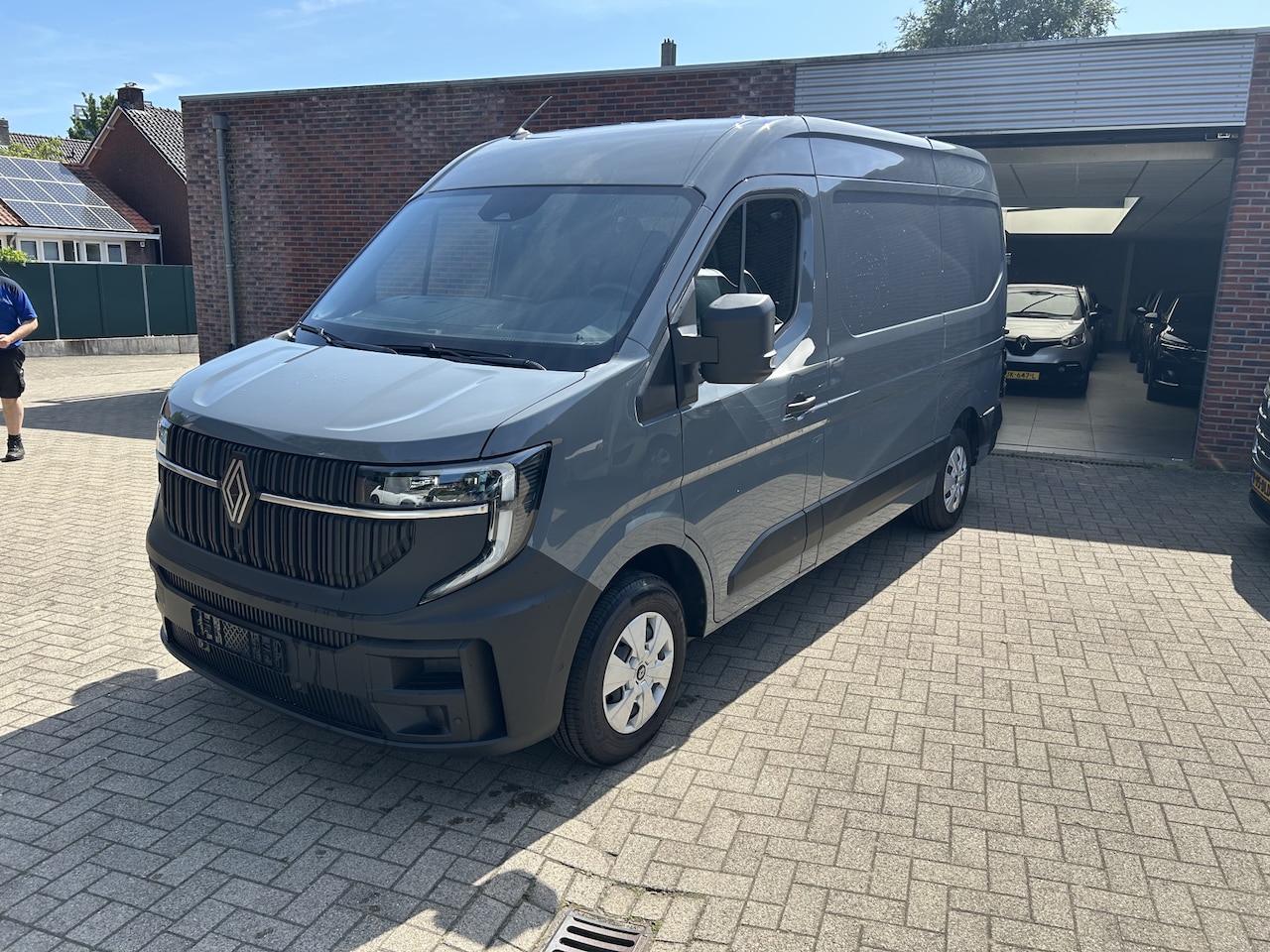 Renault Master E-Tech - T35 L2H2 Advance long range 87 kWh T35 L2H2 Advance long range 87 kWh - AutoWereld.nl