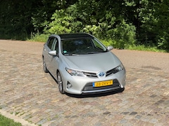 Toyota Auris - 1.8 Hybrid Executive PANO/AUT/LEDER/NAVI/CAMERA/CLIMA/KEYLESS/START-STOP/STOELVERWARMING/NAP/KM 64.854