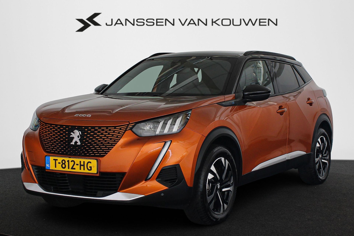 Peugeot e-2008 - EV GT 50 kWh Camera Navigatie Drive Assist Plus - AutoWereld.nl