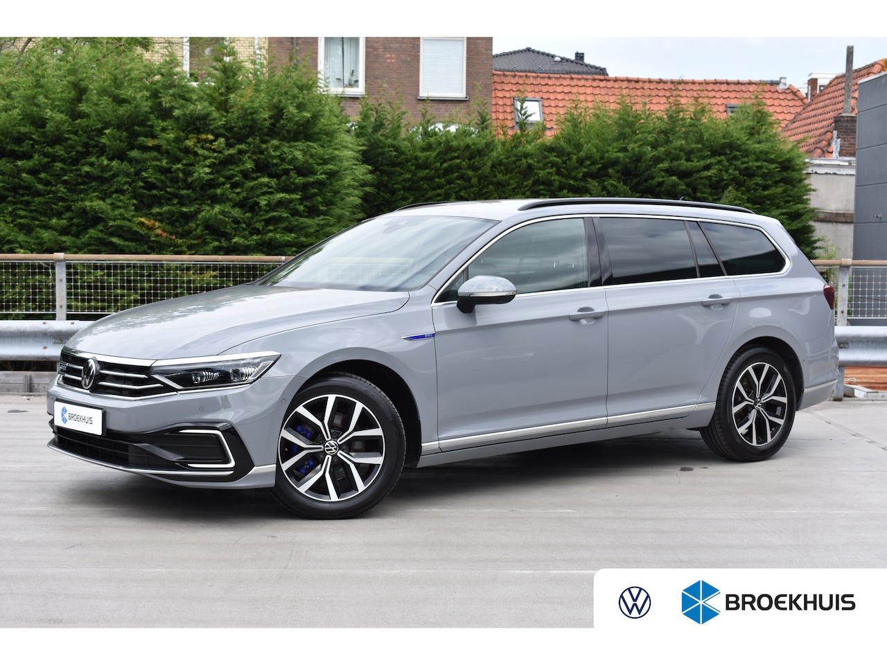 Volkswagen Passat Variant - GTE | Elektrisch wegklapbare trekhaak | Matrix LED | 360 graden camera | Adaptieve onderst - AutoWereld.nl