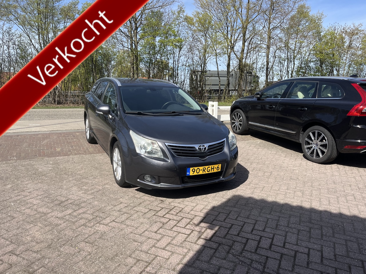Toyota Avensis Wagon - 1.8 VVTi Business AUTOMAAT TREKHAAK CAMERA NAVI CLIMA - AutoWereld.nl