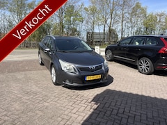 Toyota Avensis Wagon - 1.8 VVTi Business AUTOMAAT TREKHAAK CAMERA NAVI CLIMA
