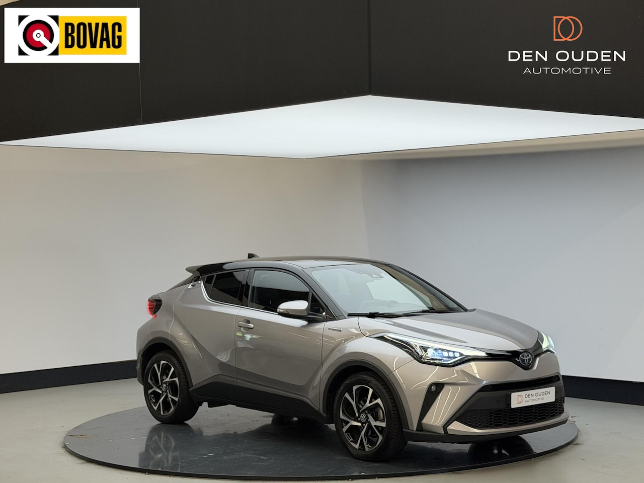 Toyota C-HR - 1.8 Hybrid Style Luxury | Leer | Trekhaak | 18'' LM | 4 seasonbanden | - AutoWereld.nl