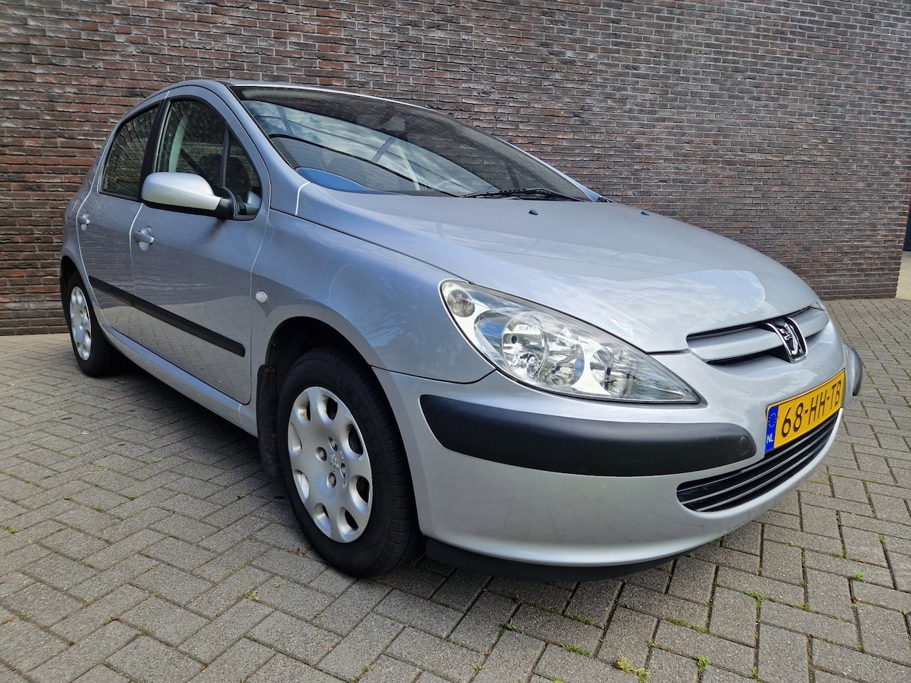 Peugeot 307 - 1.6-16V XT 5 deurs airco APK 07-'27 uniek KM NAP - AutoWereld.nl