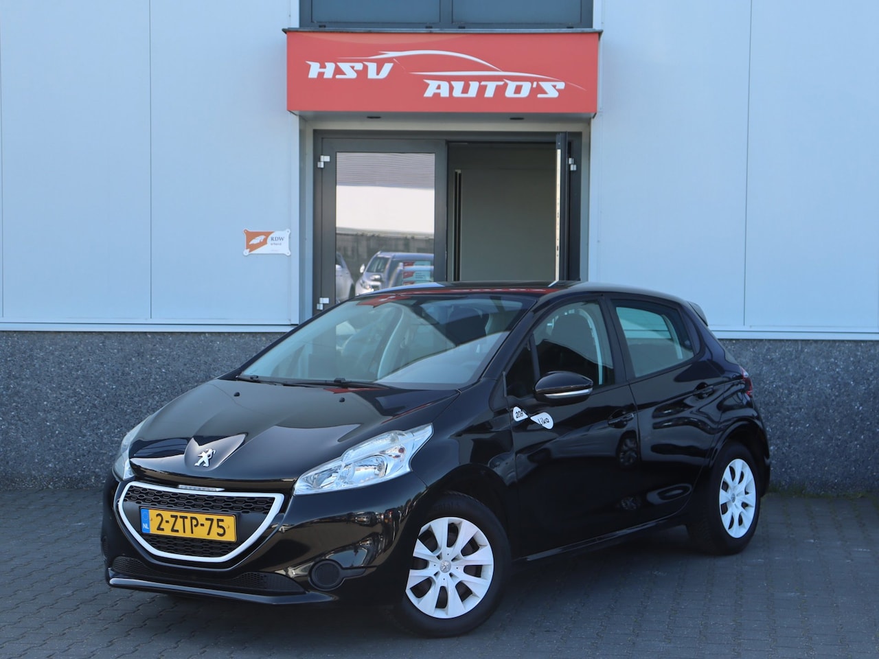 Peugeot 208 - 1.0 VTi Access navi airco *91.000km* - AutoWereld.nl