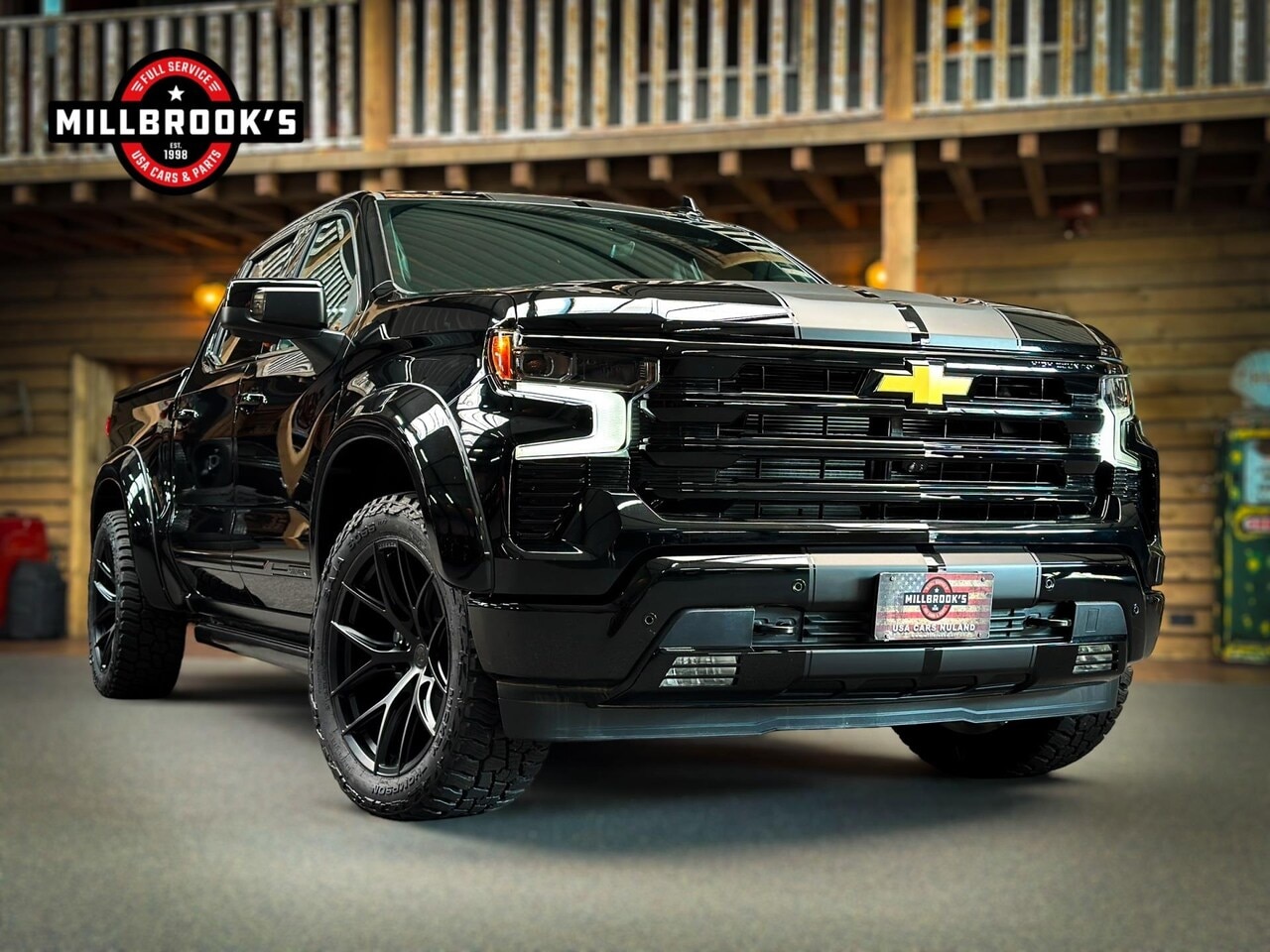 Chevrolet Silverado - High Country Black Edition Widebody 6.2 V8 420 PK BPM VRIJ, Full options - AutoWereld.nl