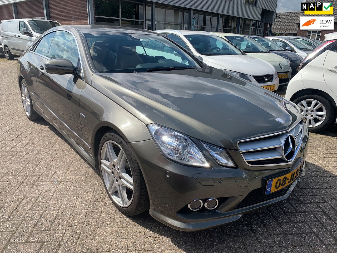 Mercedes-Benz E-klasse Coupé - 350 CGI Elegance € 13.995.- 2009 VAN PARTICULIER ZO MEE - AutoWereld.nl