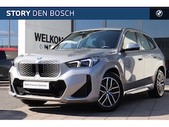 BMW iX1 - eDrive20 M Sport / Sportstoelen / Comfort Access / Achteruitrijcamera / Adaptieve LED