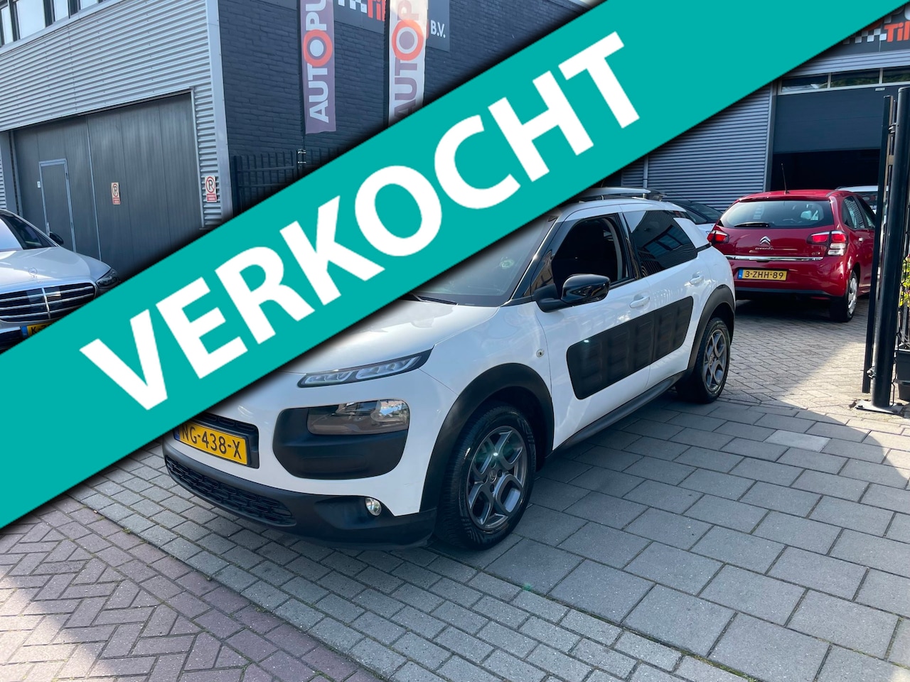 Citroën C4 Cactus - 1.2 PureTech Business Plus Trekhaak Airco NAP APK - AutoWereld.nl