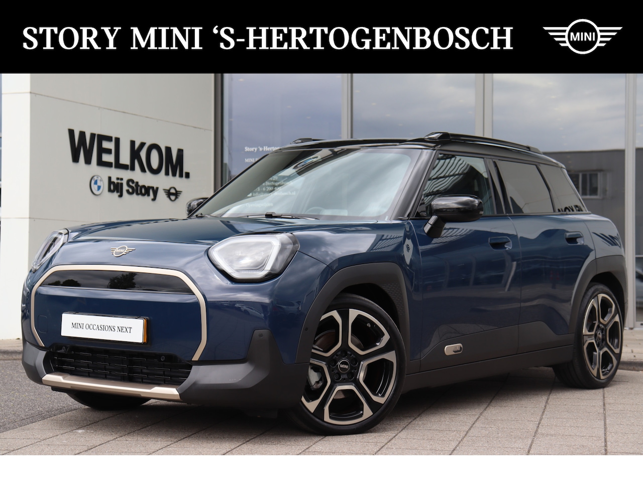 MINI Aceman - E / Favoured / Pakket M / 19" Hexagram Spoke 2-tone - AutoWereld.nl