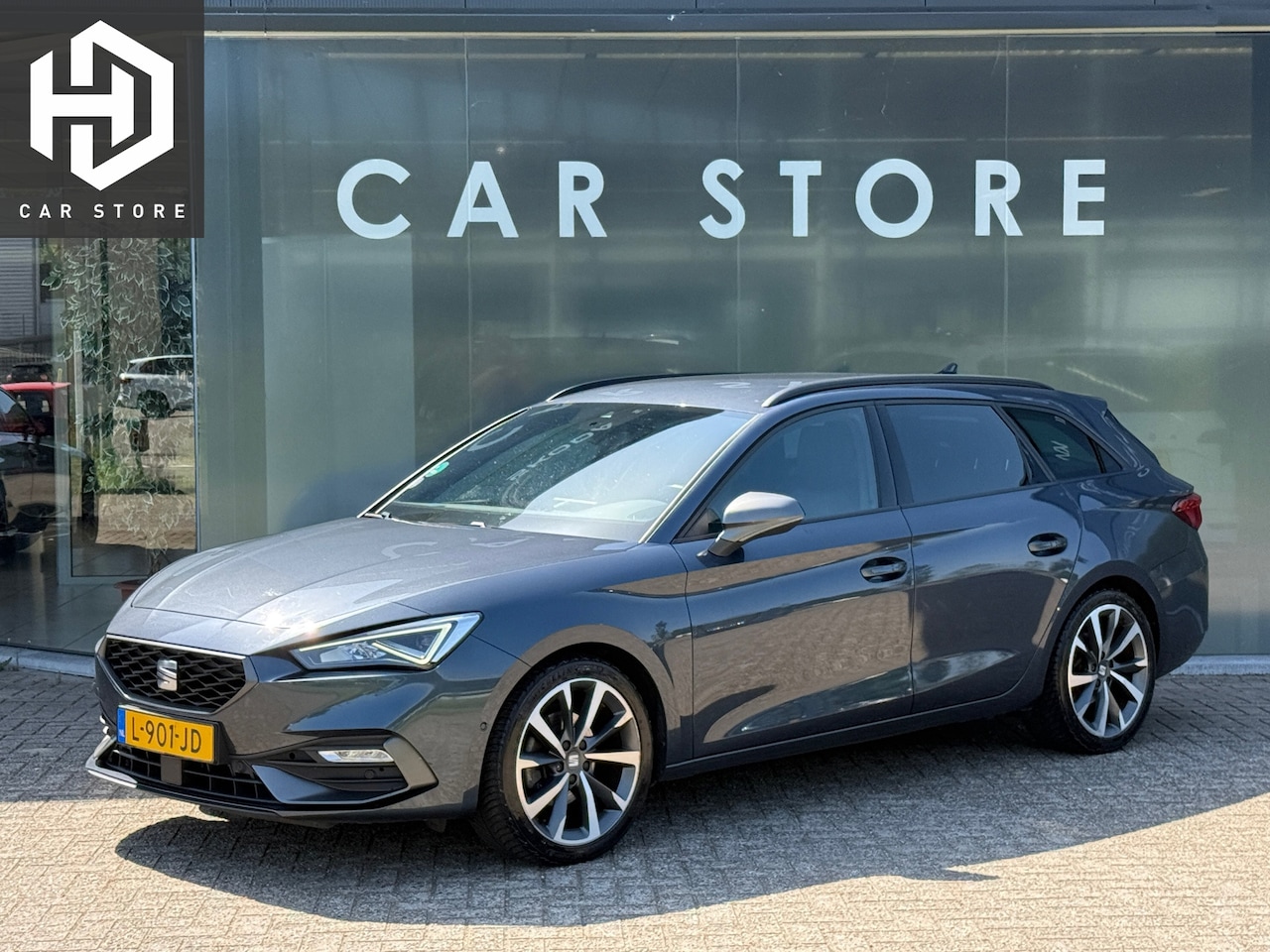 SEAT Leon Sportstourer - 1.5 eTSI FR Business Intense 1.5 eTSI FR Business Intense - AutoWereld.nl