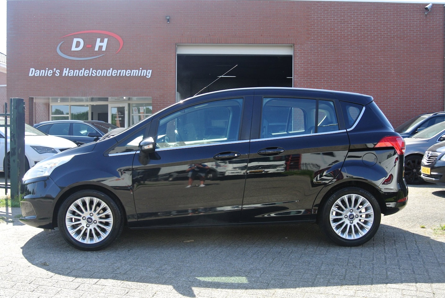 Ford B-Max - 1.6 TI-VCT Titanium airco automaat trekhaak inruil mogelijk nap - AutoWereld.nl