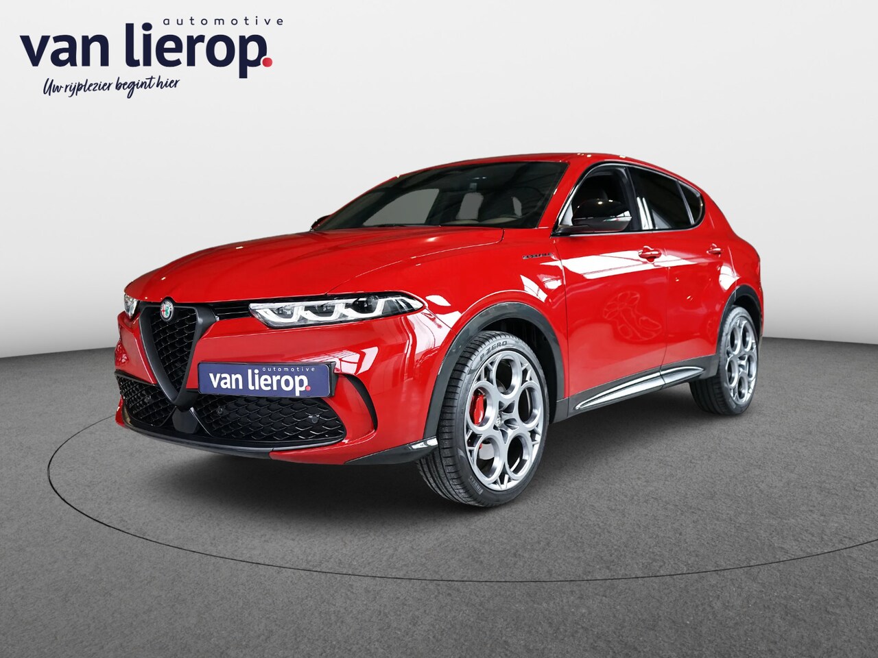 Alfa Romeo Tonale - 1.5T Hybrid Edizione Speciale | TREKHAAK - AutoWereld.nl