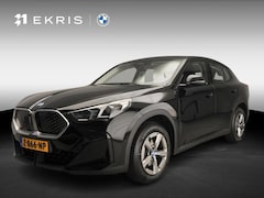 BMW iX2 - eDrive20 | LED | Navigatie | Panoramadak | Sportstoelen | Shadow line | DAB | Alu 17 inch