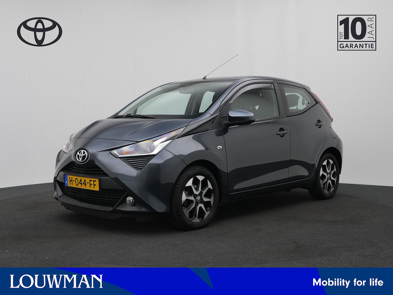 Toyota Aygo - 1.0 VVT-i x-play Automaat | Apple Carplay/Android Auto | - AutoWereld.nl