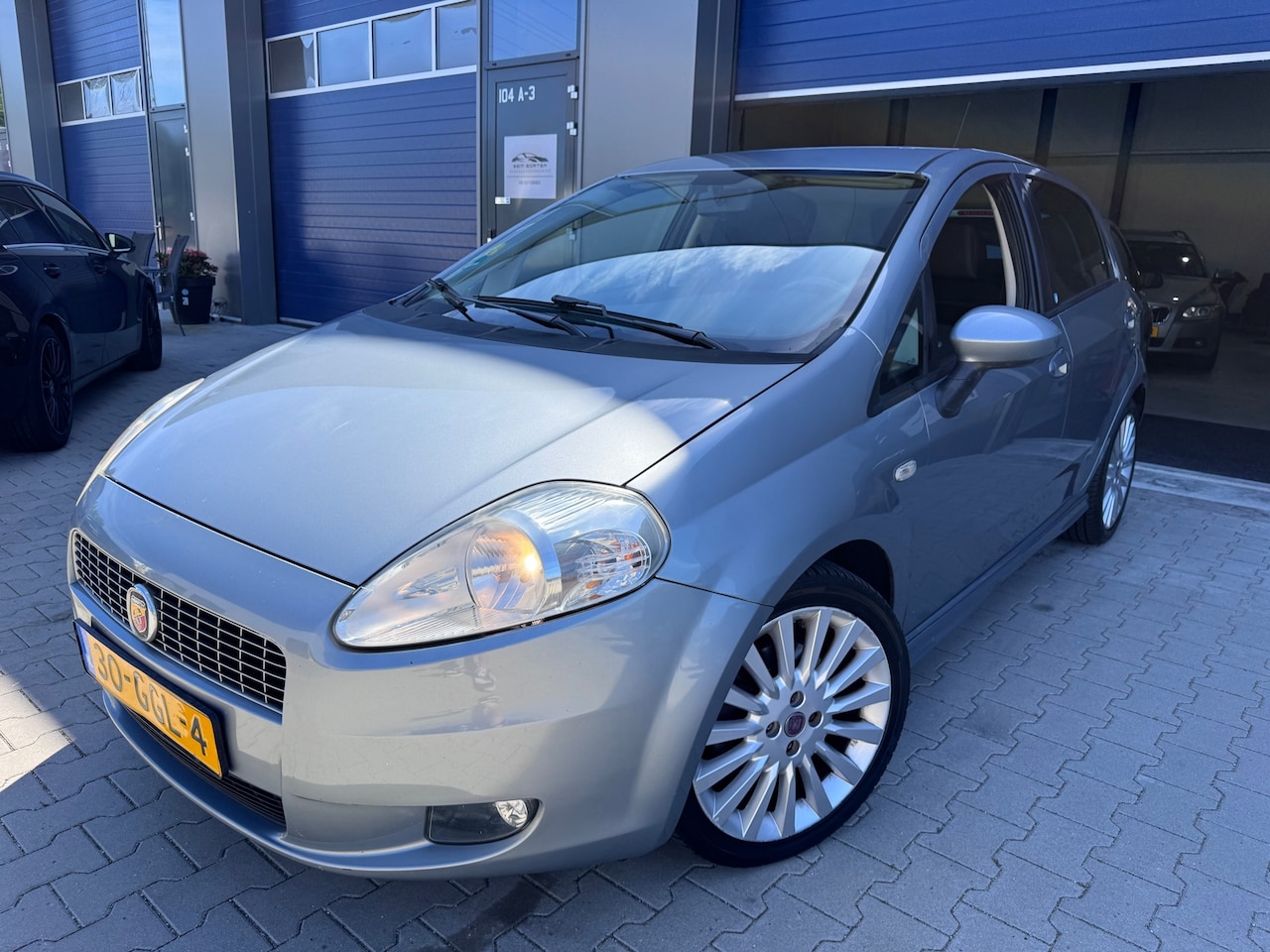 Fiat Grande Punto - 1.4-16V Sport abarth uitvoering nap!! - AutoWereld.nl