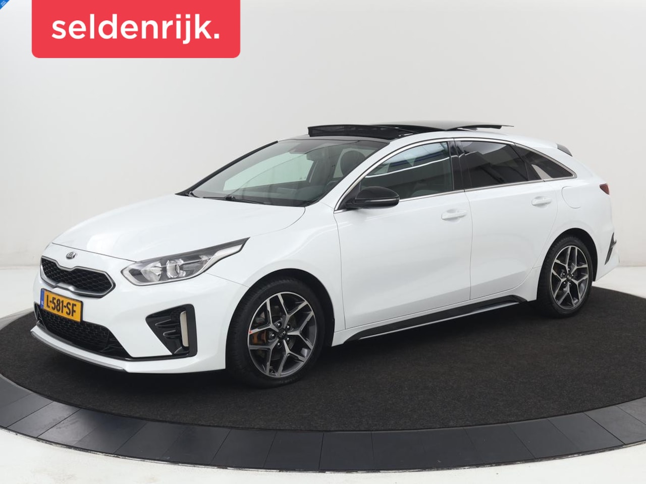 Kia Pro cee'd - 1.5 T-GDi MHEV GT-Line Edition | Panoramadak | Trekhaak | Carplay | Camera | Navigatie | P - AutoWereld.nl